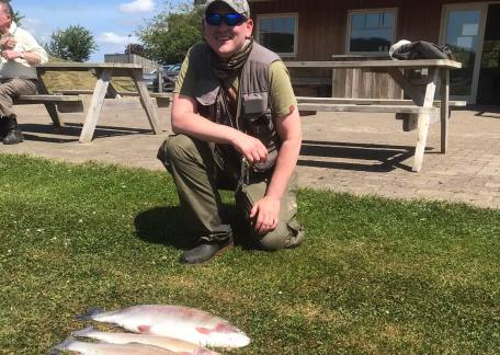 Gary Hall with 4 nice fish, best fist at 7lb 14oz